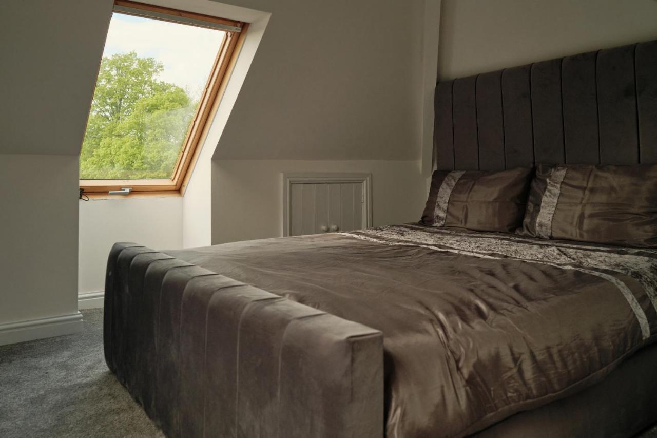 Modern Spacious House - Sleeps 16, Free Parking, Sun Terrace Nuneaton Exterior foto