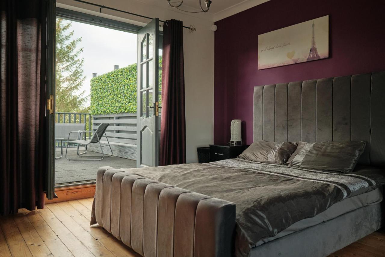 Modern Spacious House - Sleeps 16, Free Parking, Sun Terrace Nuneaton Exterior foto